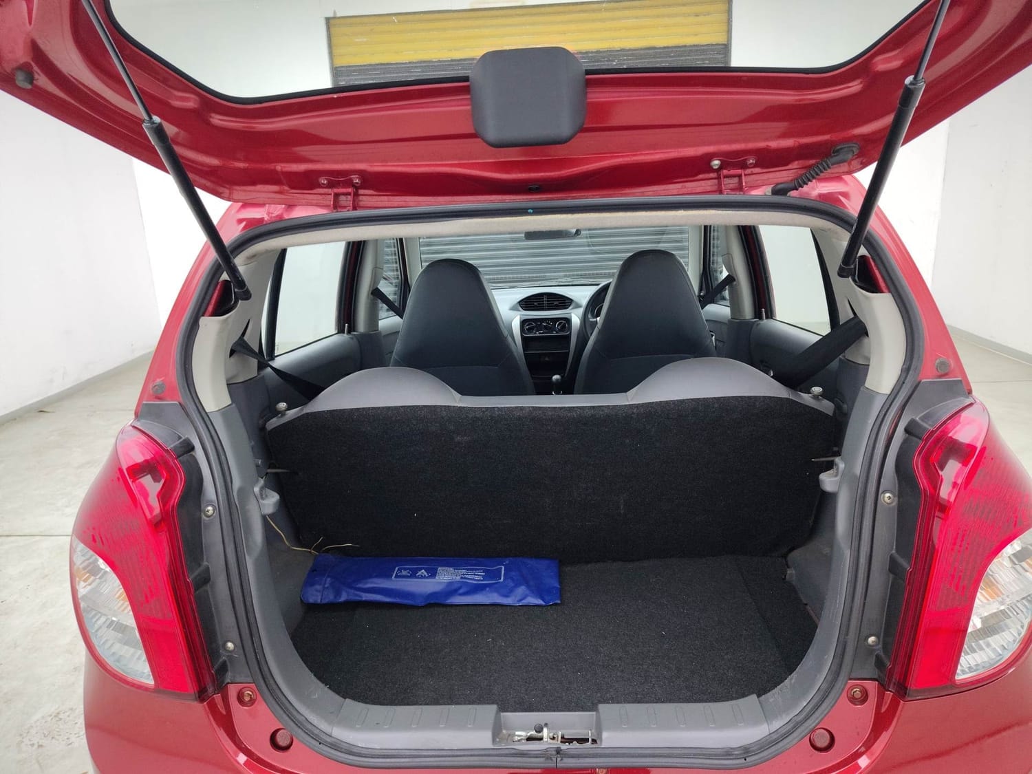 Alto 800 image 25 Alto 800 image 25