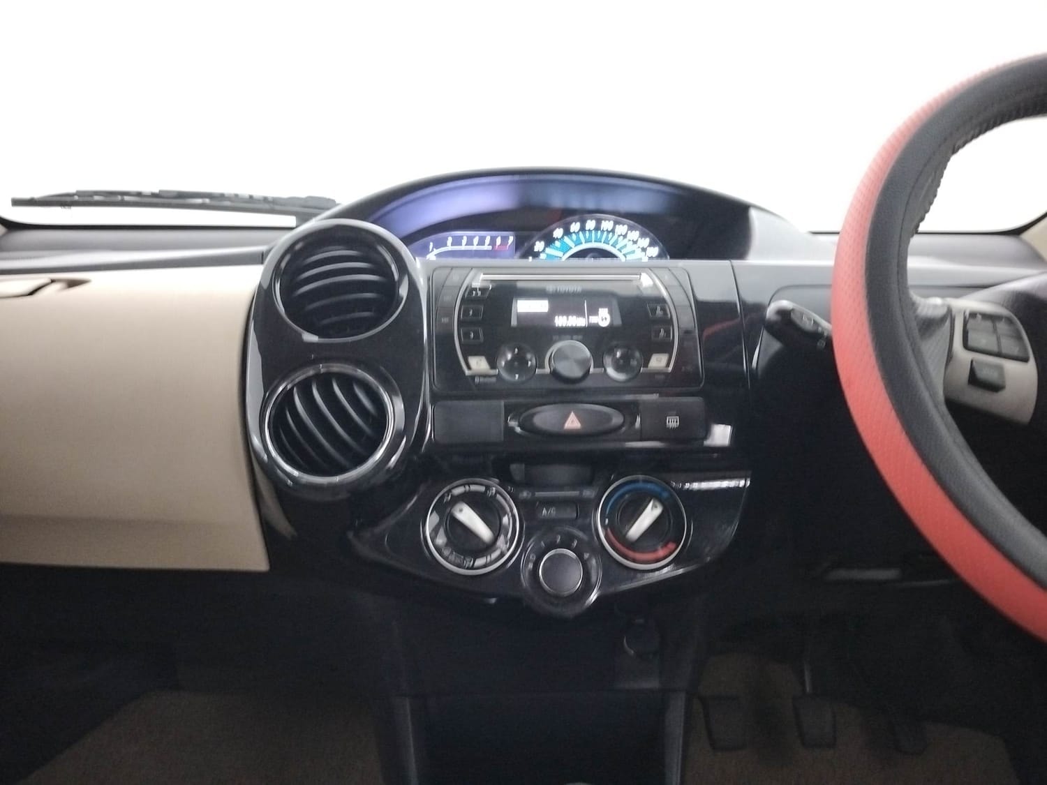 Etios Liva image 13 Etios Liva image 13