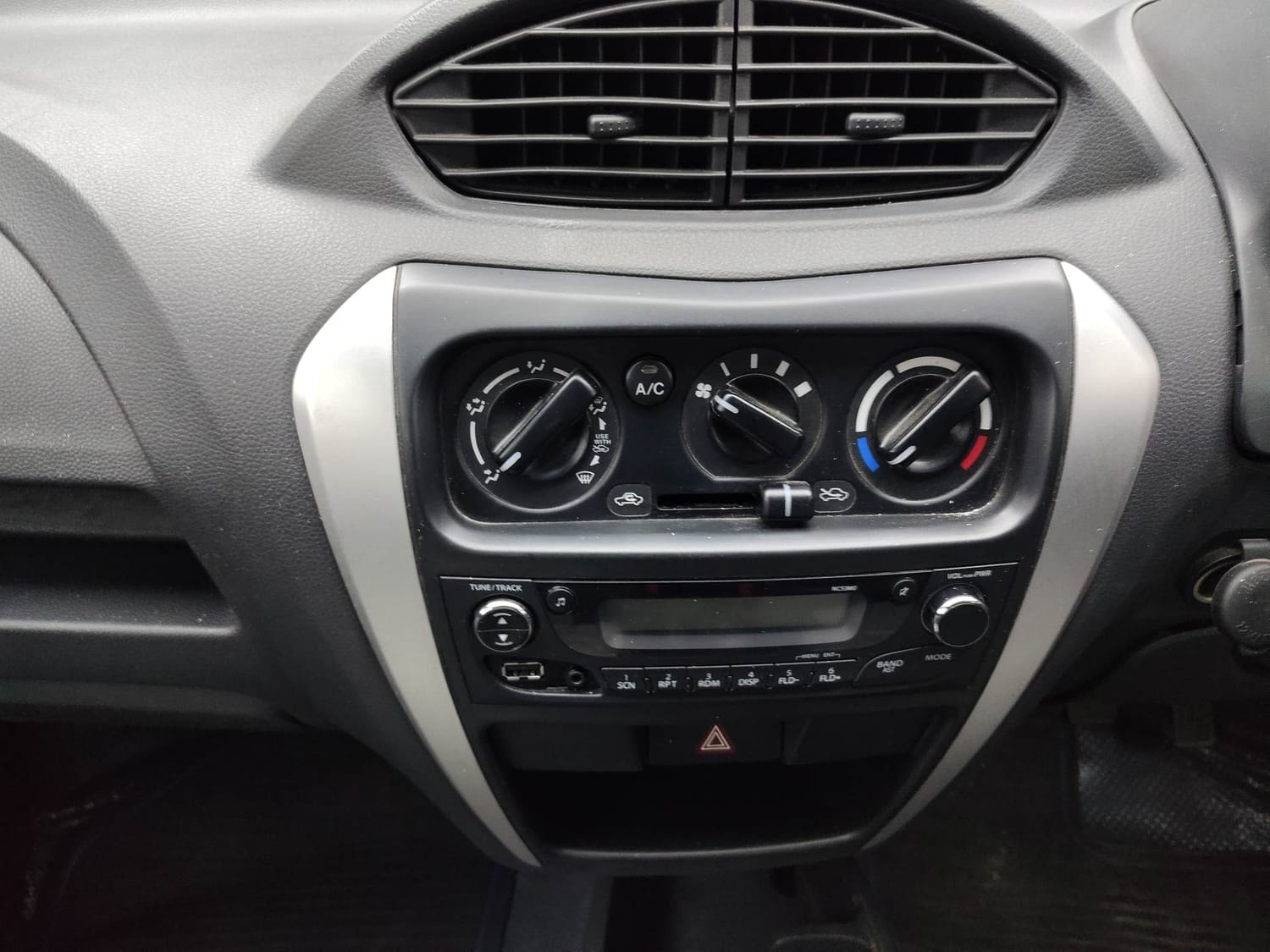 Alto 800 image 13 Alto 800 image 13