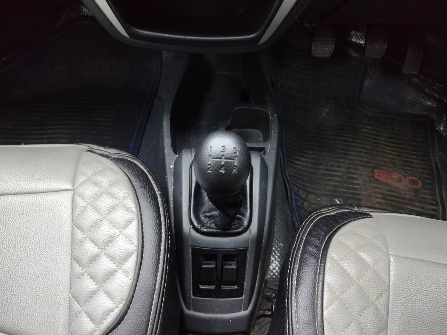 Alto 800 image 16 Alto 800 image 16