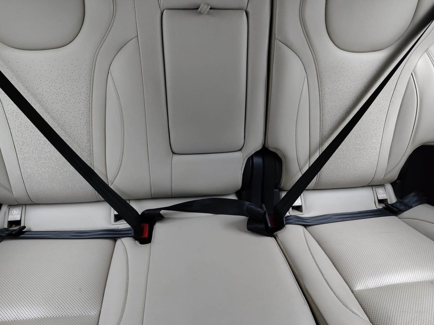 XUV700 image 23 XUV700 image 23