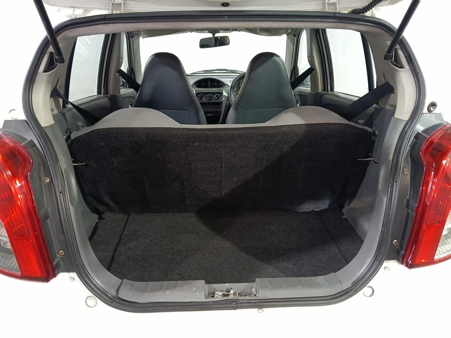 Alto 800 image 25 Alto 800 image 25