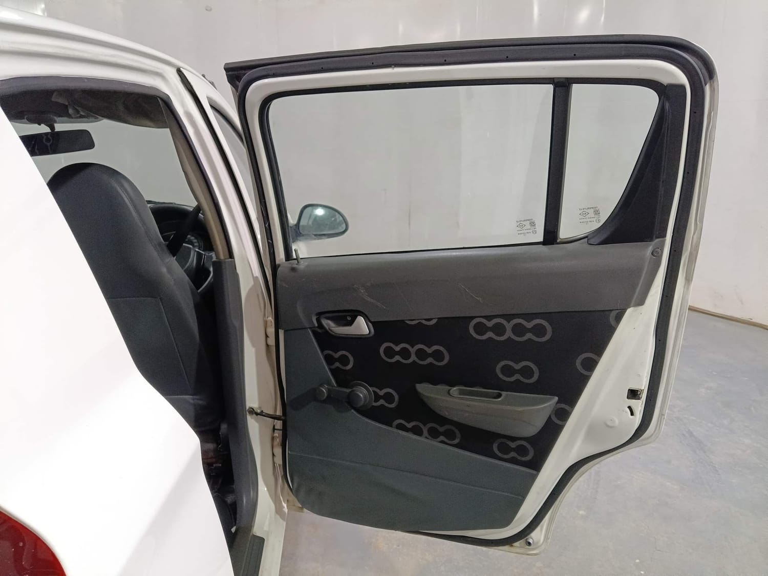 Alto 800 image 20 Alto 800 image 20