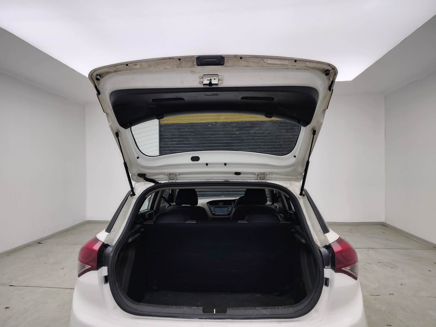 Elite i20 image 24 Elite i20 image 24