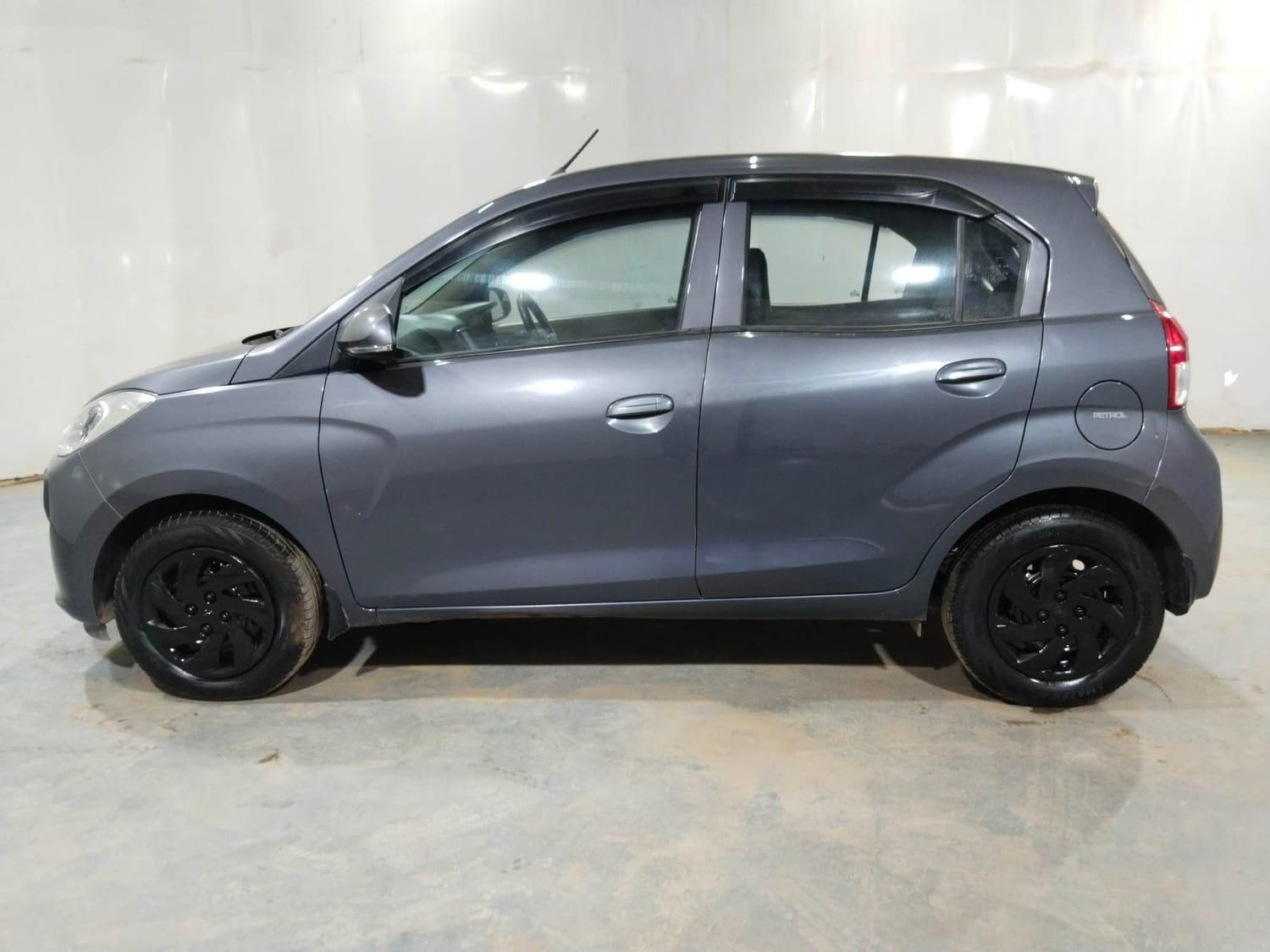 Santro image 2 Santro image 2