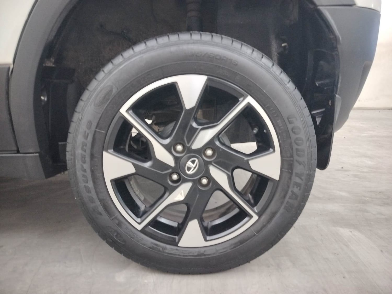 Punch image 35 Punch image 35