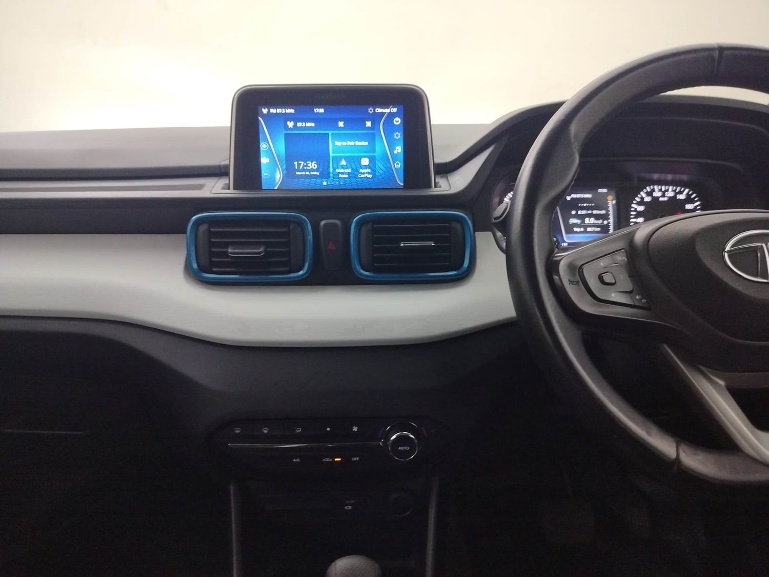 Punch image 13 Punch image 13