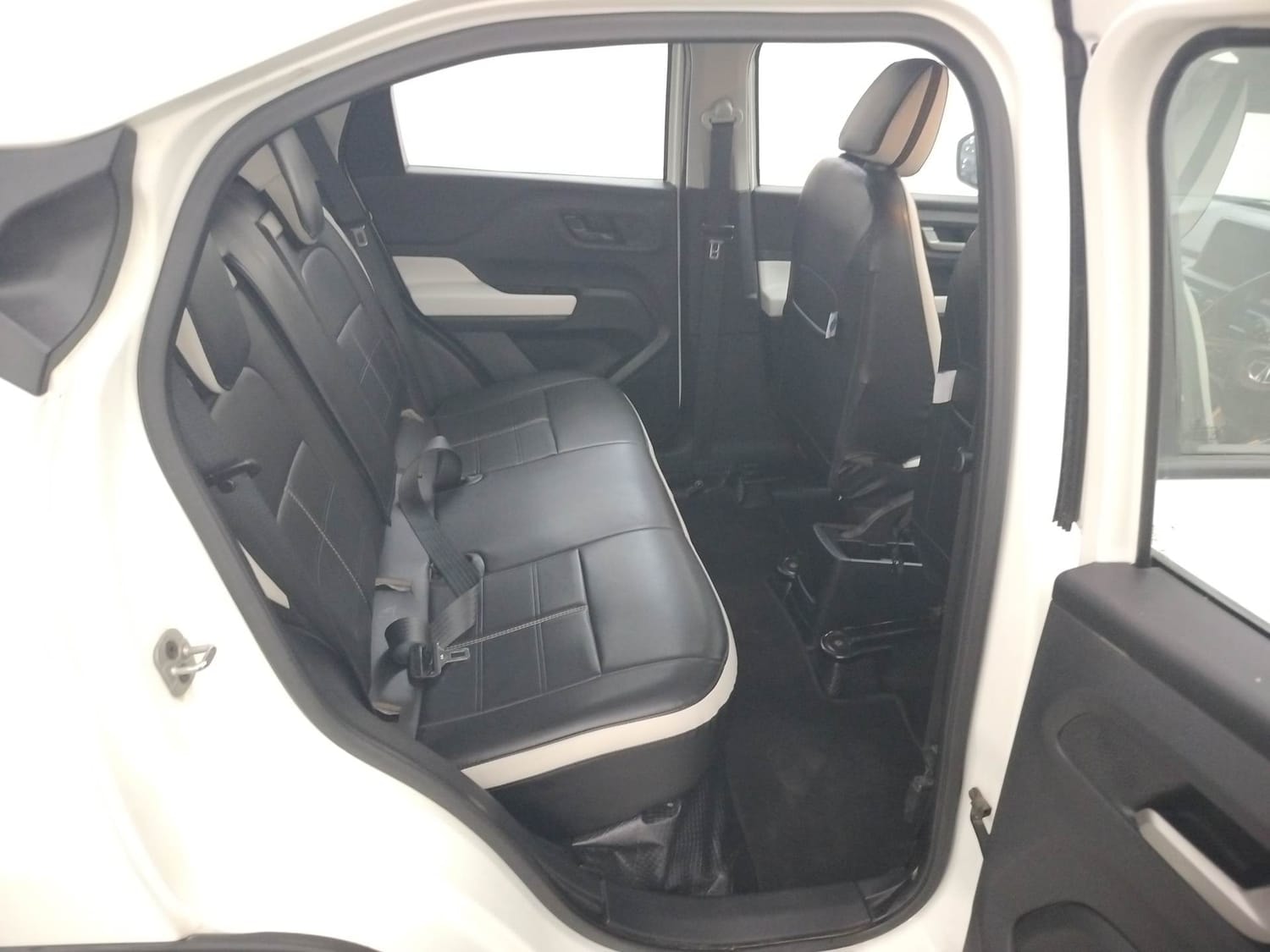 Punch image 18 Punch image 18