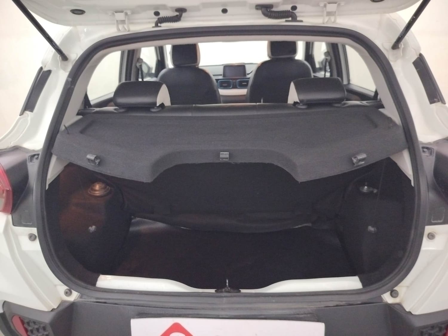 Punch image 25 Punch image 25