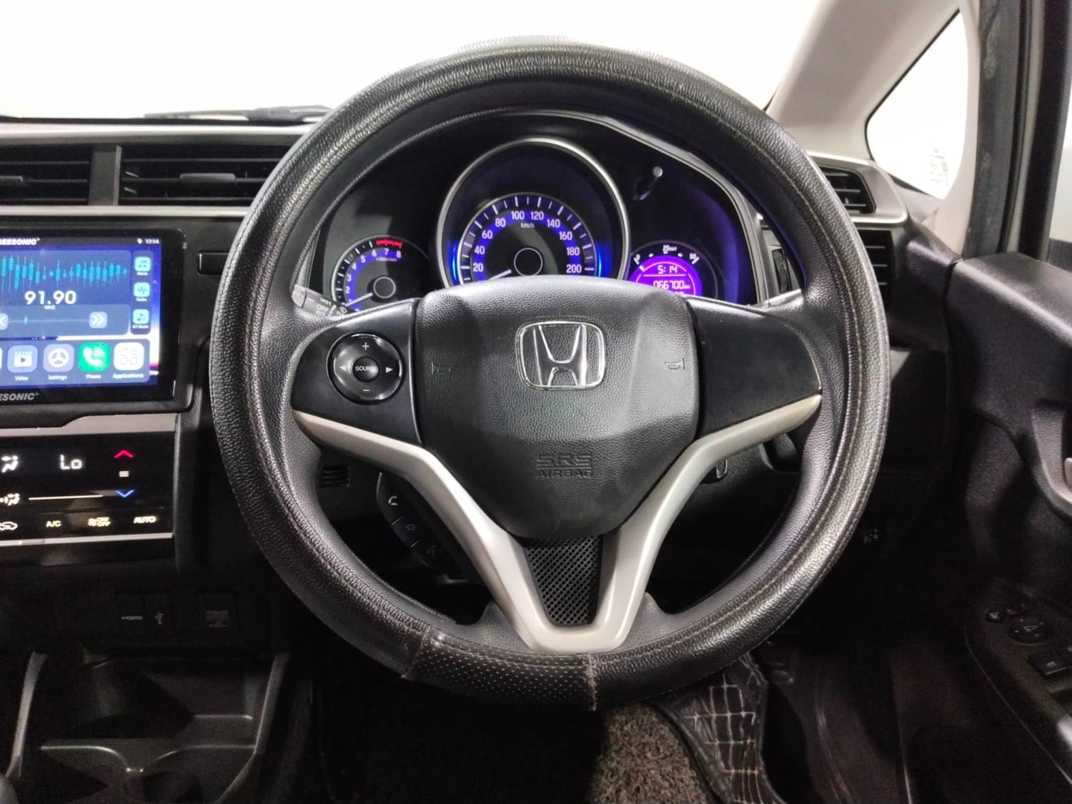 WR-V image 14 WR-V image 14