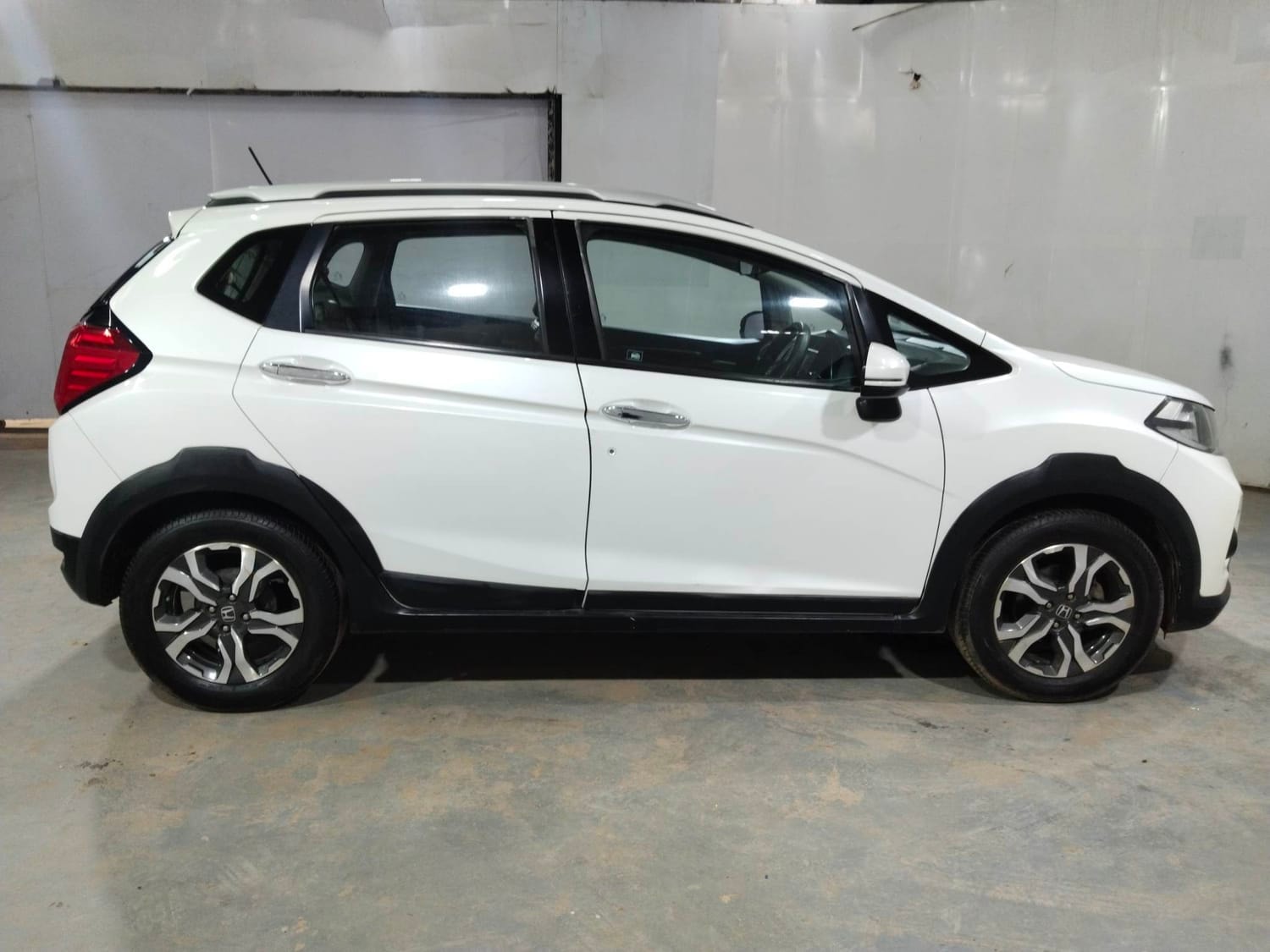 WR-V image 6 WR-V image 6