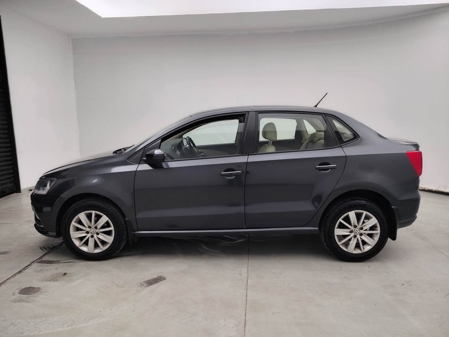 Used 2016 Volkswagen Ameo Used 2016 Volkswagen Ameo