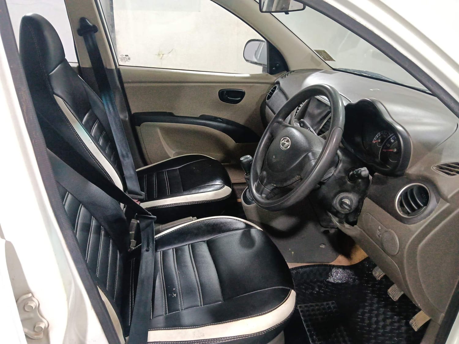 i10 image 17 i10 image 17