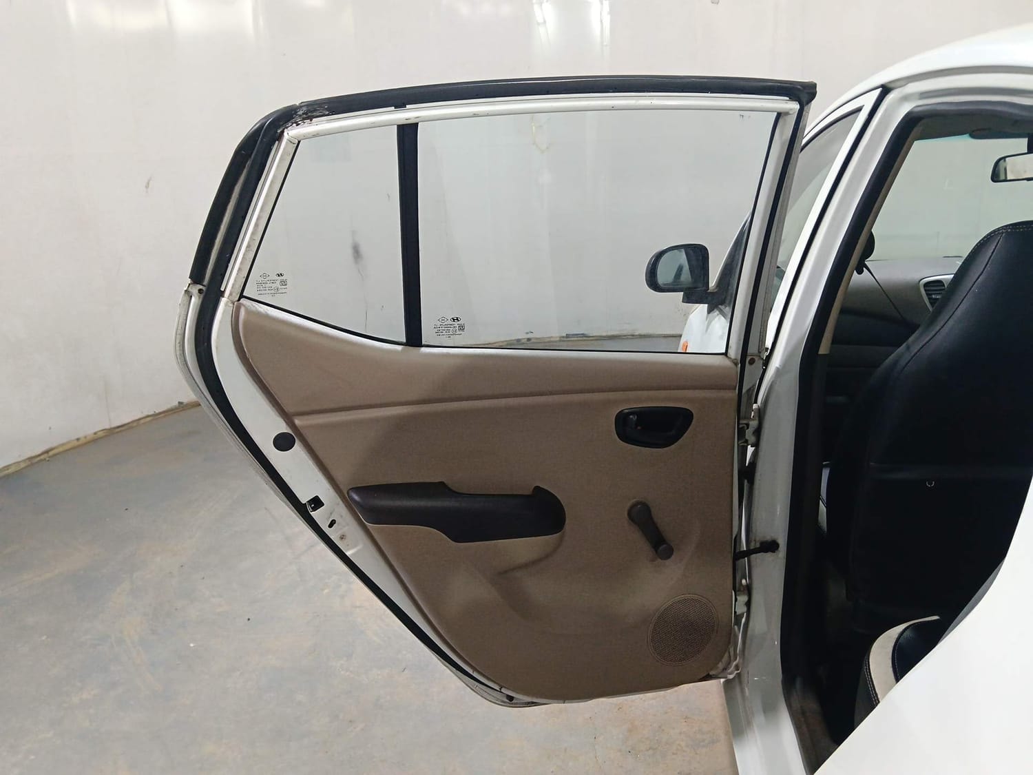 i10 image 22 i10 image 22