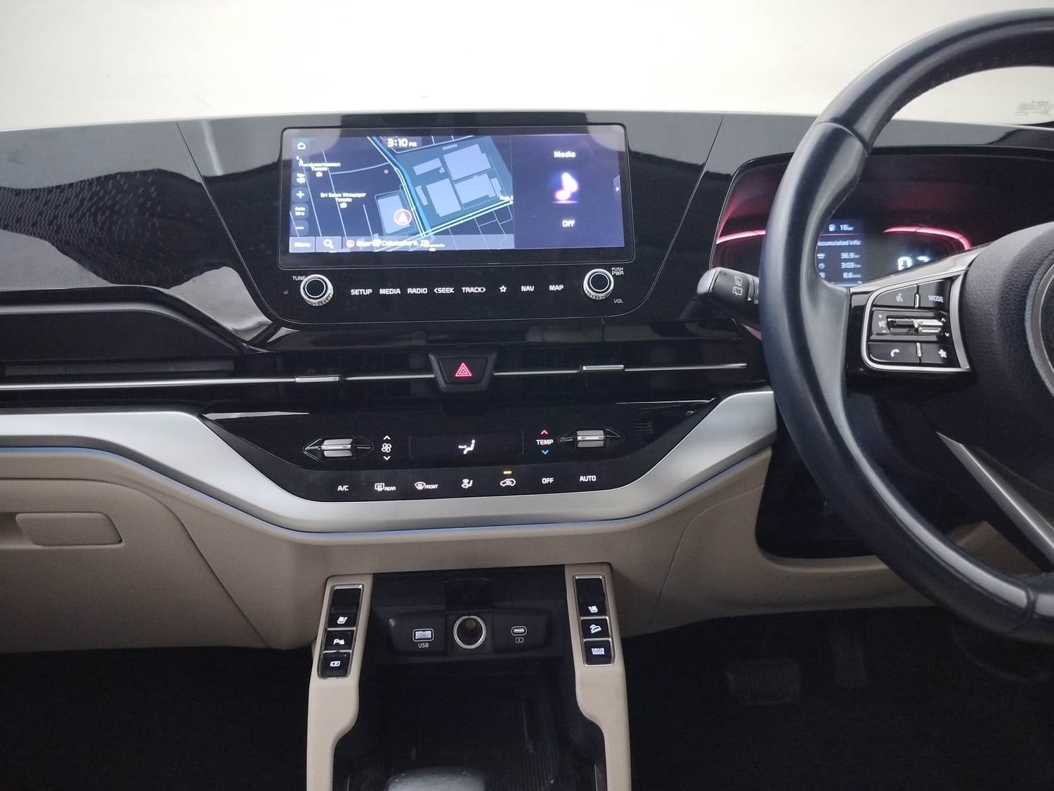 Used 2022 Kia Carens Used 2022 Kia Carens