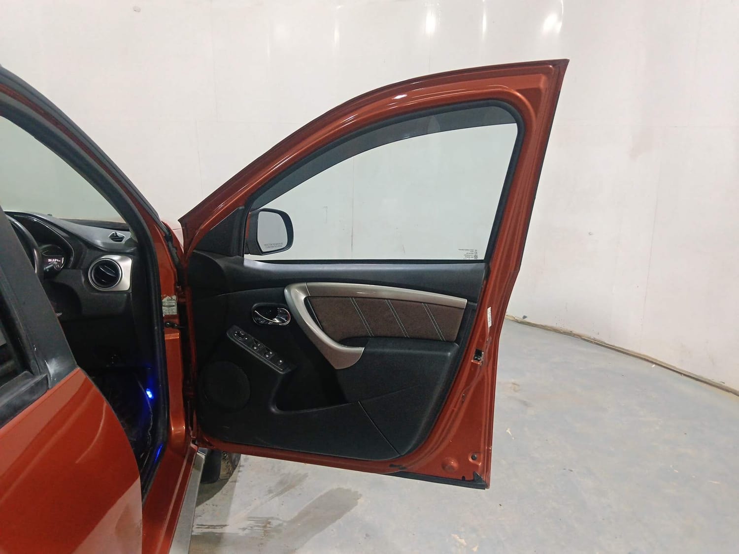 Duster image 19 Duster image 19