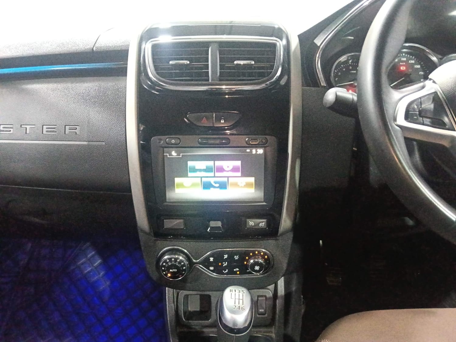 Duster image 13 Duster image 13