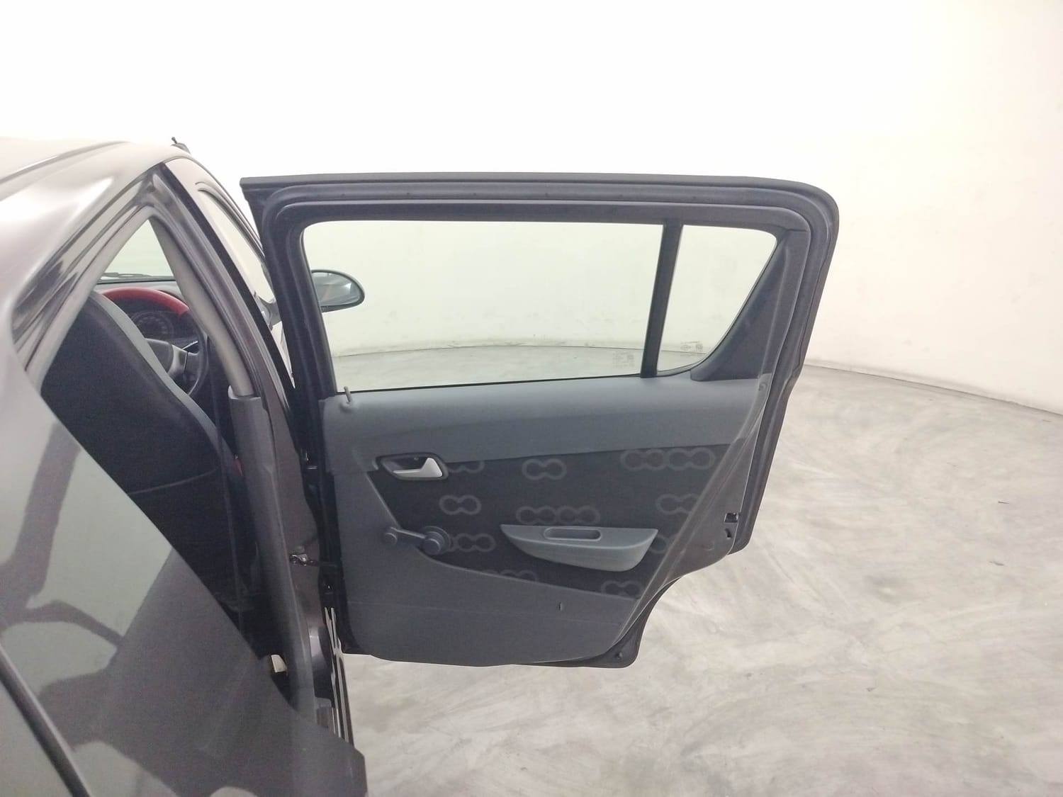 Alto 800 image 20 Alto 800 image 20