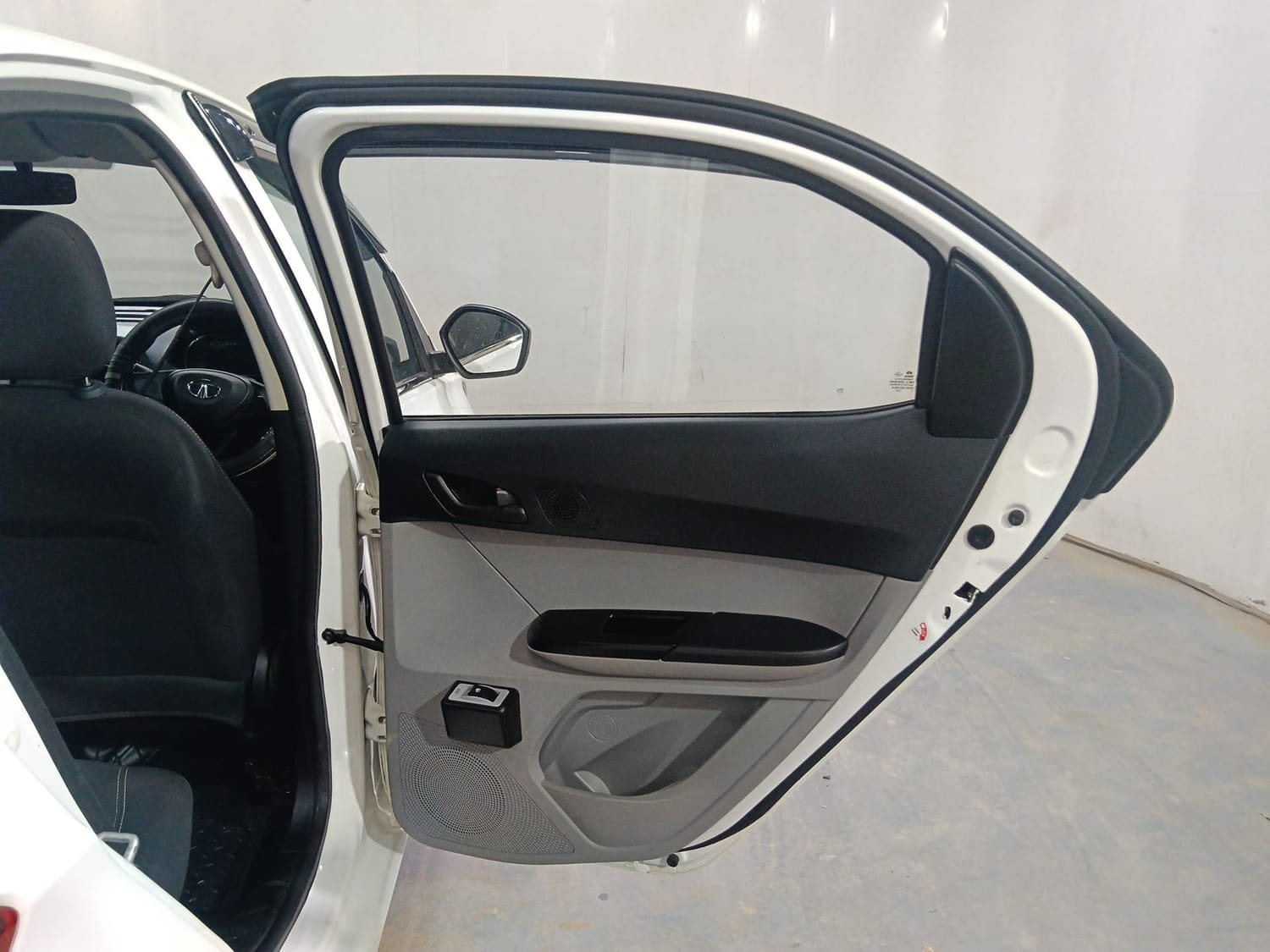 Used 2023 Tata Tiago Used 2023 Tata Tiago