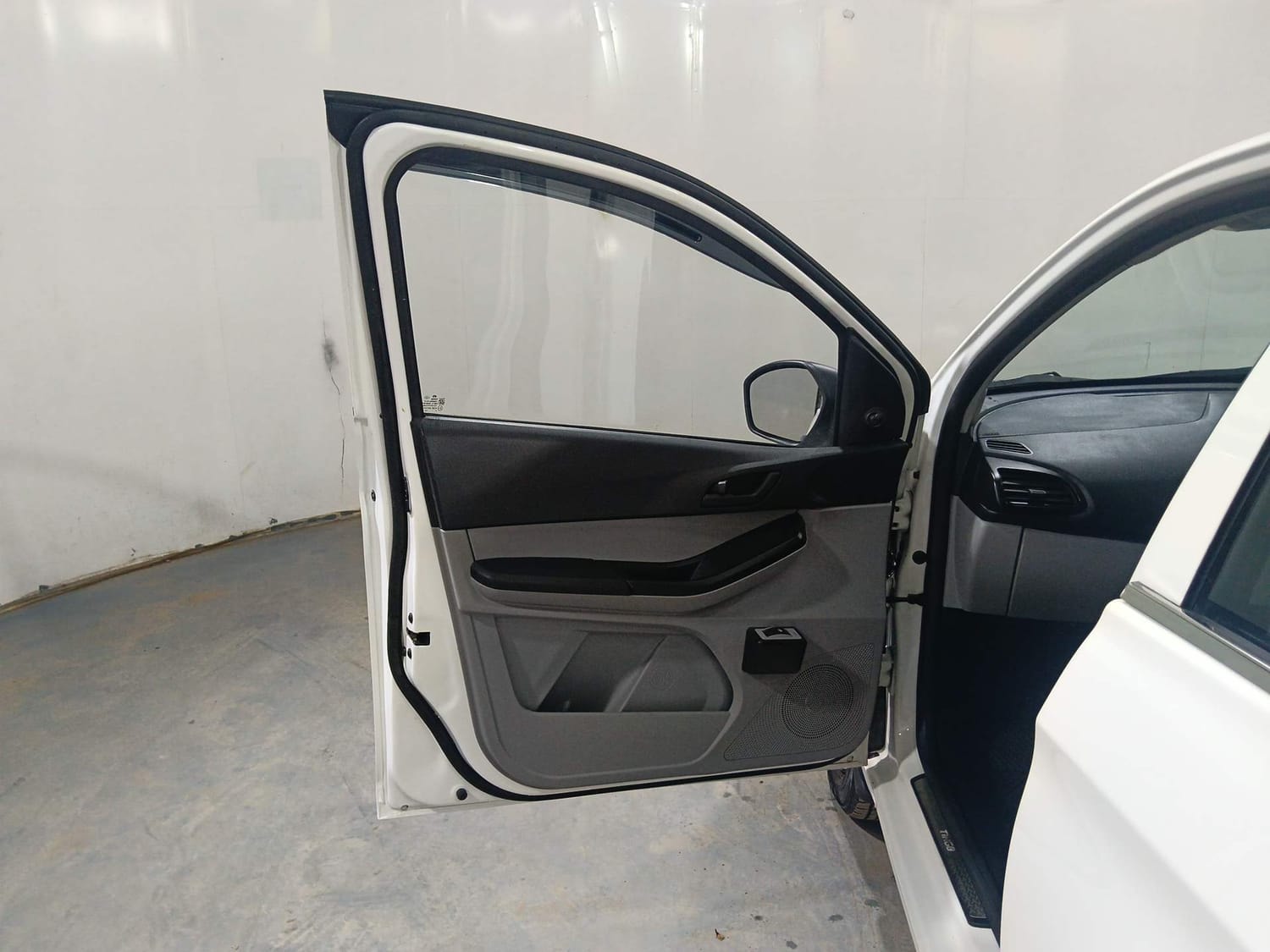 Used 2023 Tata Tiago Used 2023 Tata Tiago