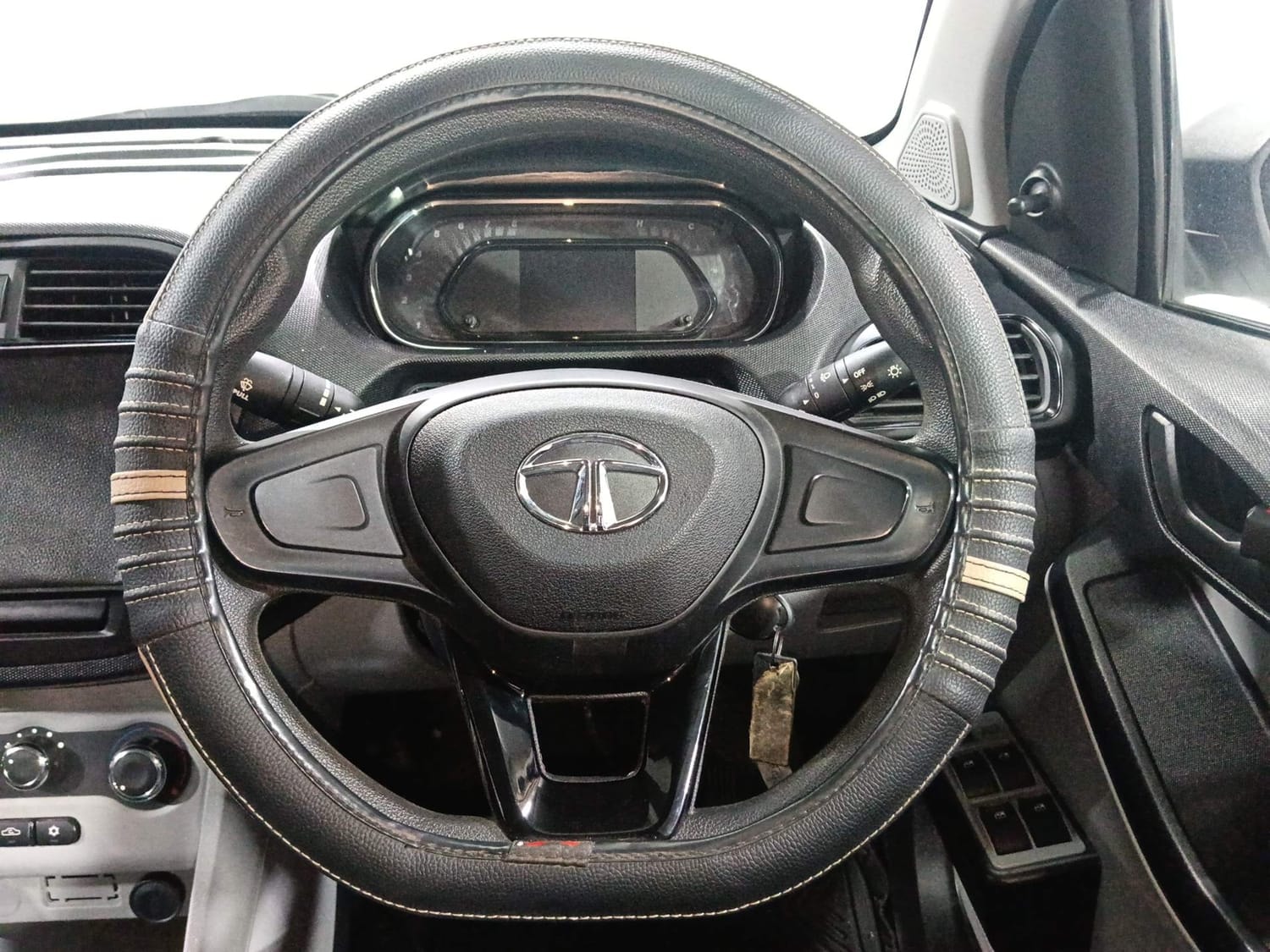 Used 2023 Tata Tiago Used 2023 Tata Tiago
