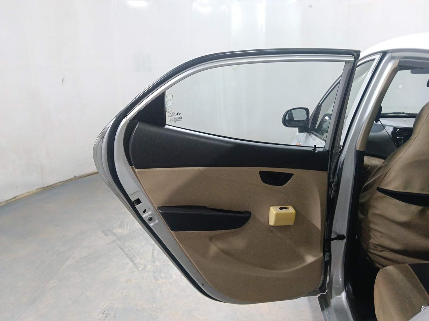 Used 2013 Hyundai EON Used 2013 Hyundai EON