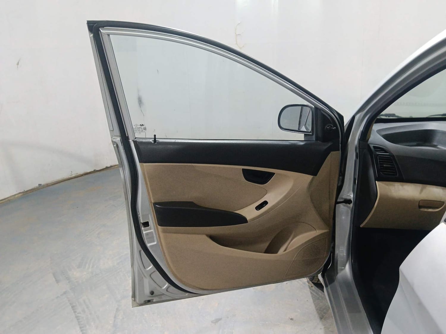 Used 2013 Hyundai EON Used 2013 Hyundai EON