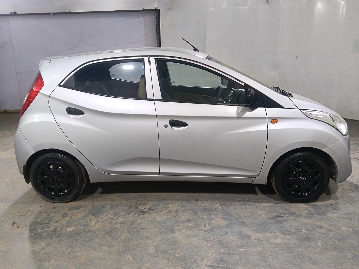 Used 2013 Hyundai EON Used 2013 Hyundai EON