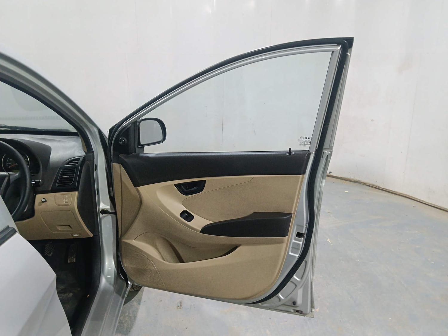 Used 2013 Hyundai EON Used 2013 Hyundai EON