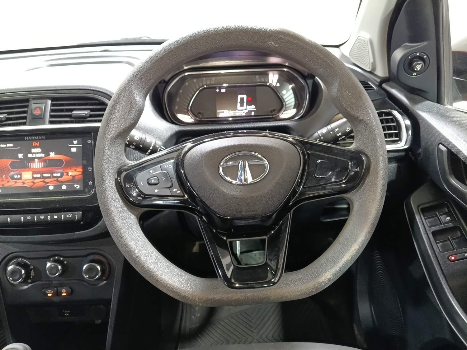 Used 2021 Tata Tiago NRG Used 2021 Tata Tiago NRG