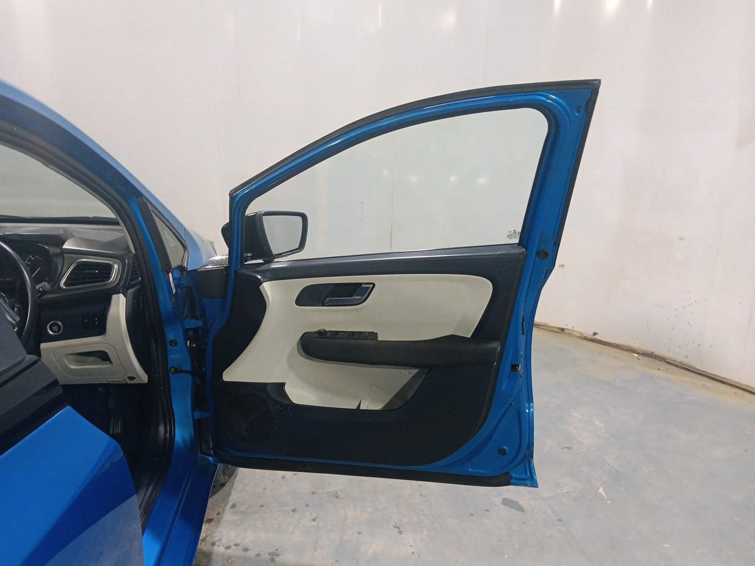 Altroz image 19 Altroz image 19