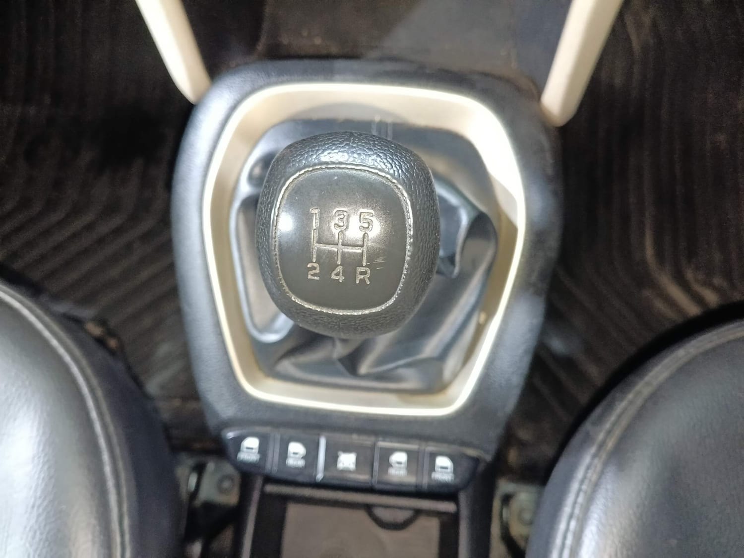 Santro image 16 Santro image 16