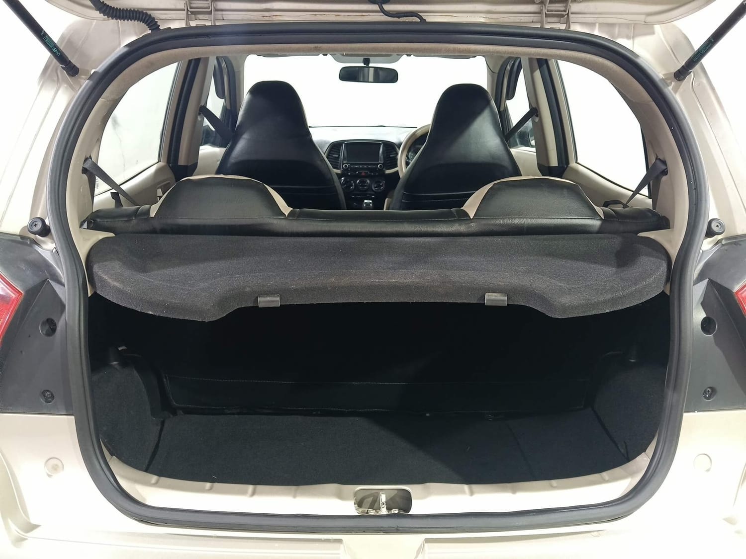 Santro image 25 Santro image 25