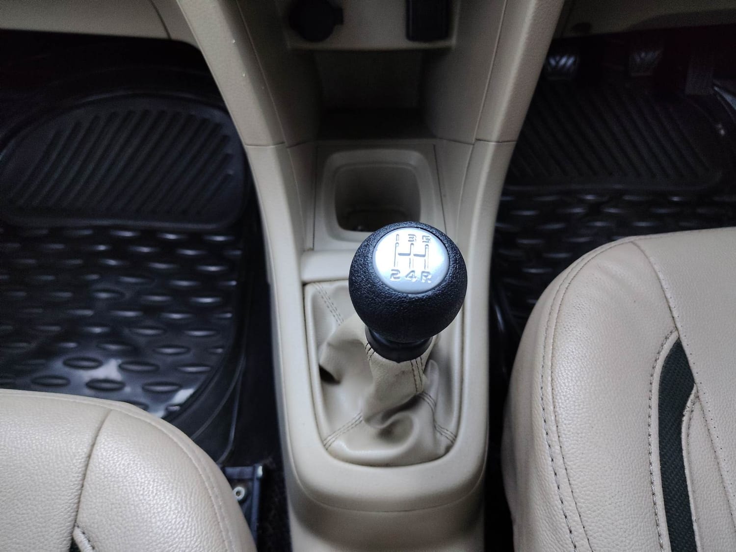 Swift DZire image 16 Swift DZire image 16