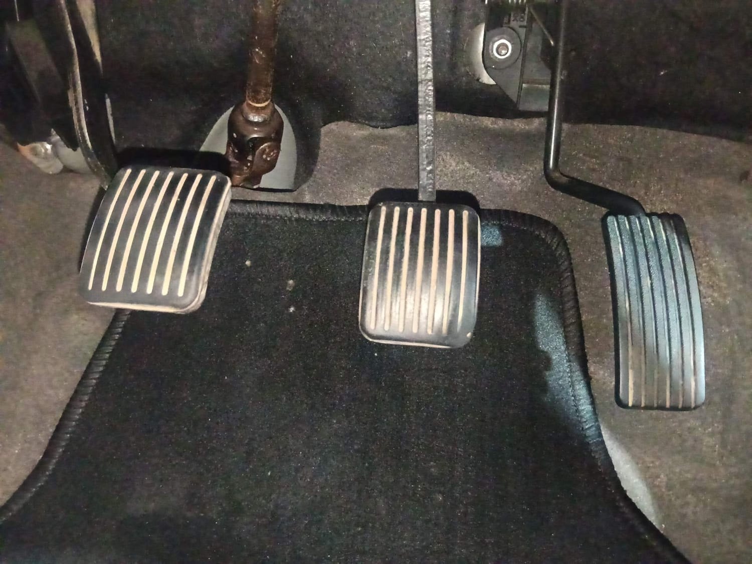 i10 image 26 i10 image 26