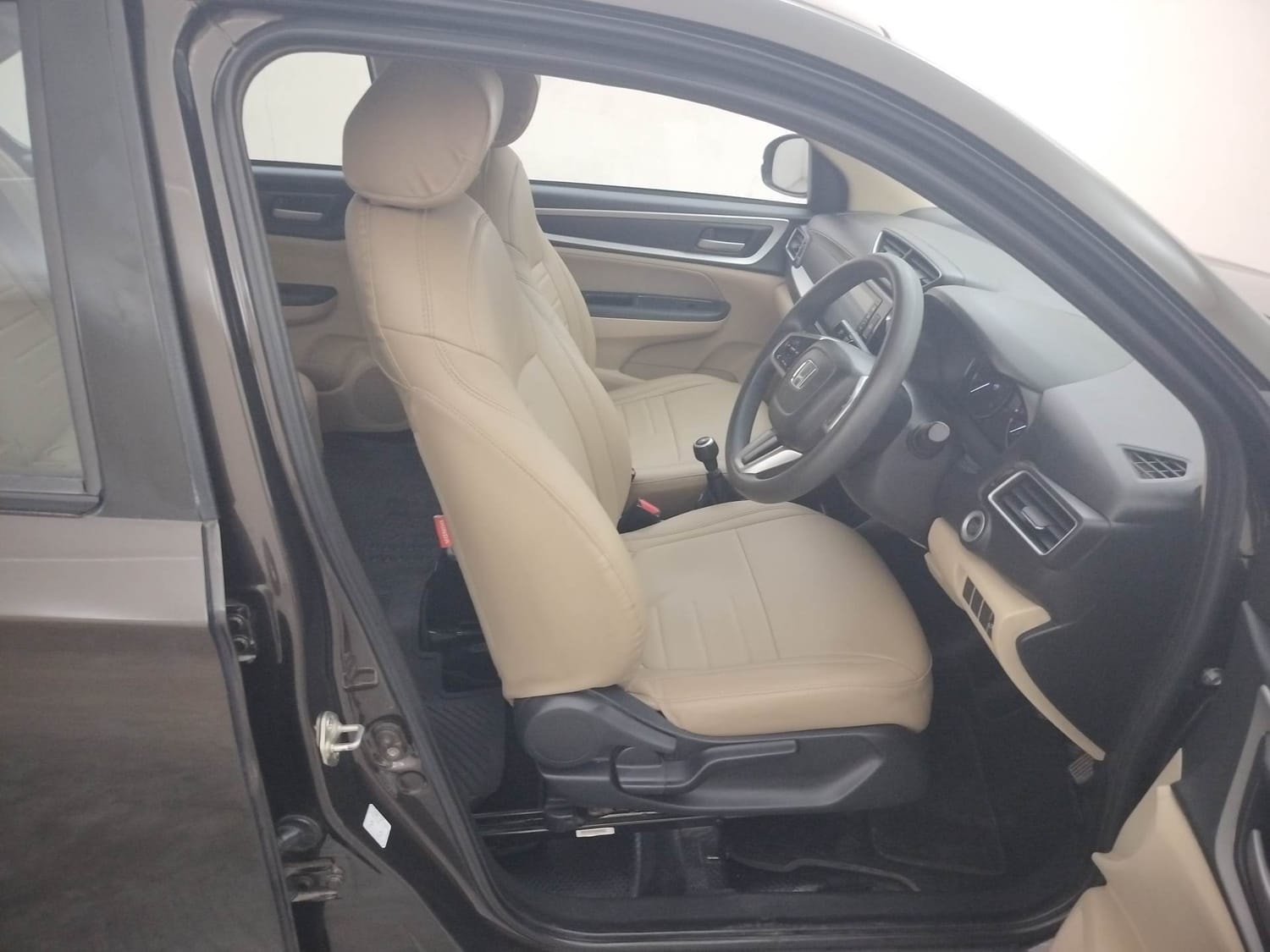 Used 2024 Honda Amaze Used 2024 Honda Amaze