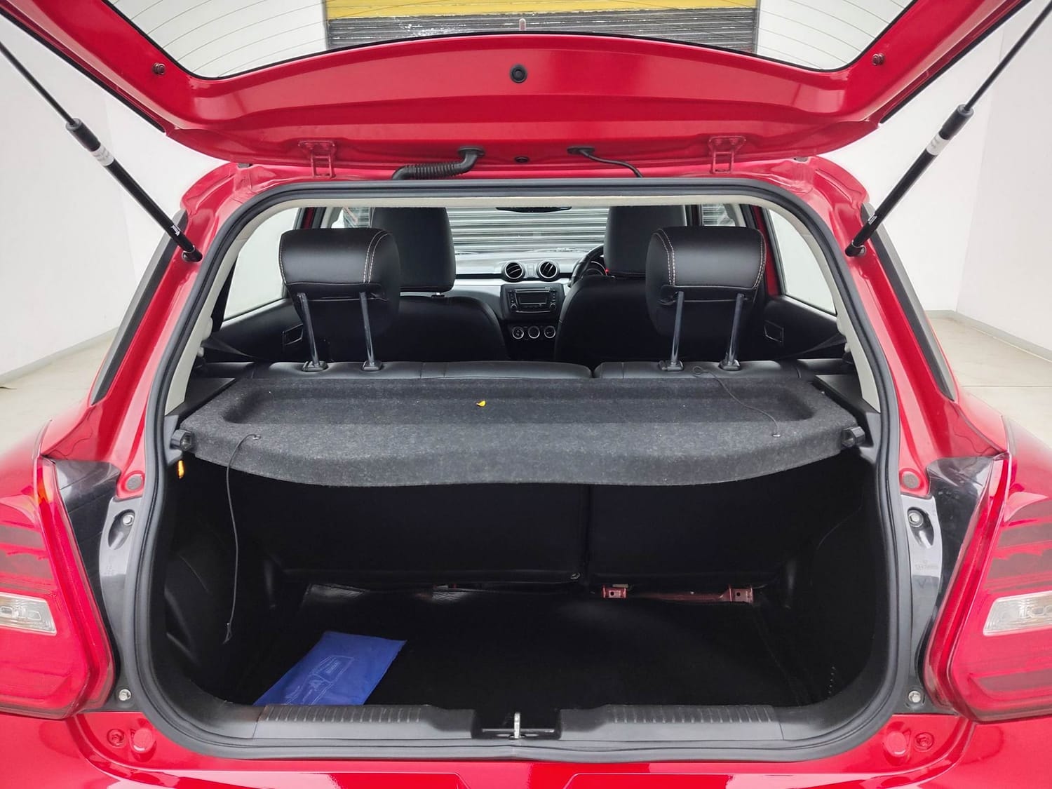 Swift image 25 Swift image 25