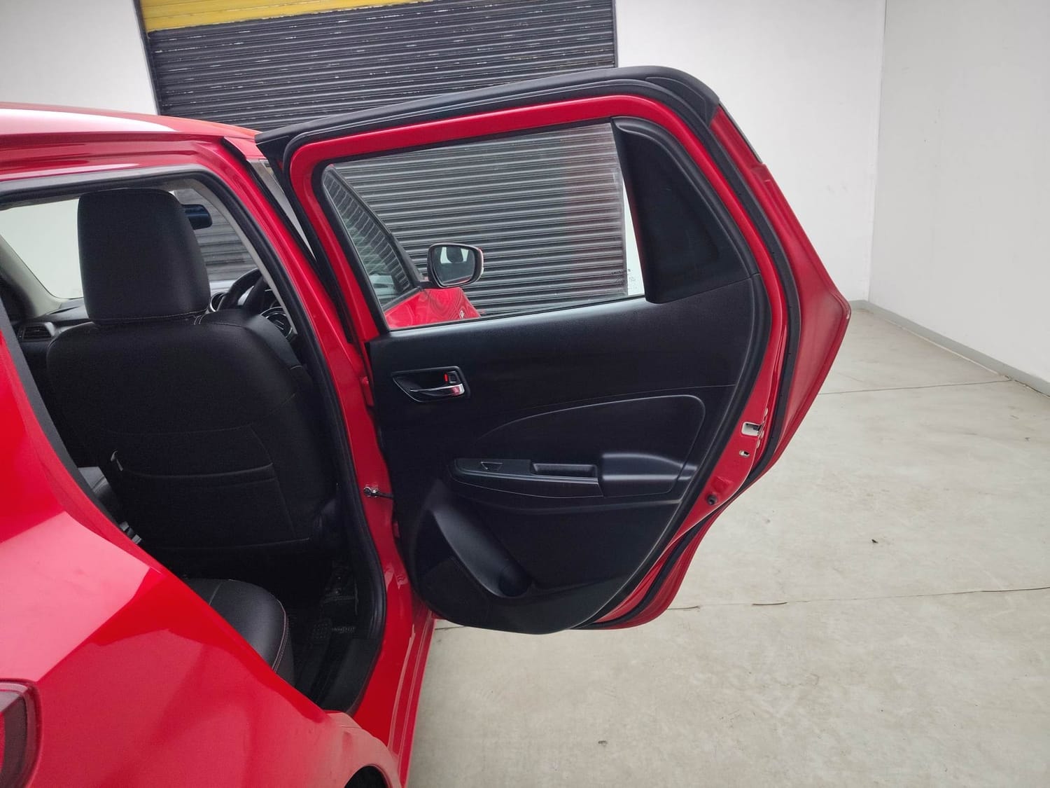 Swift image 20 Swift image 20