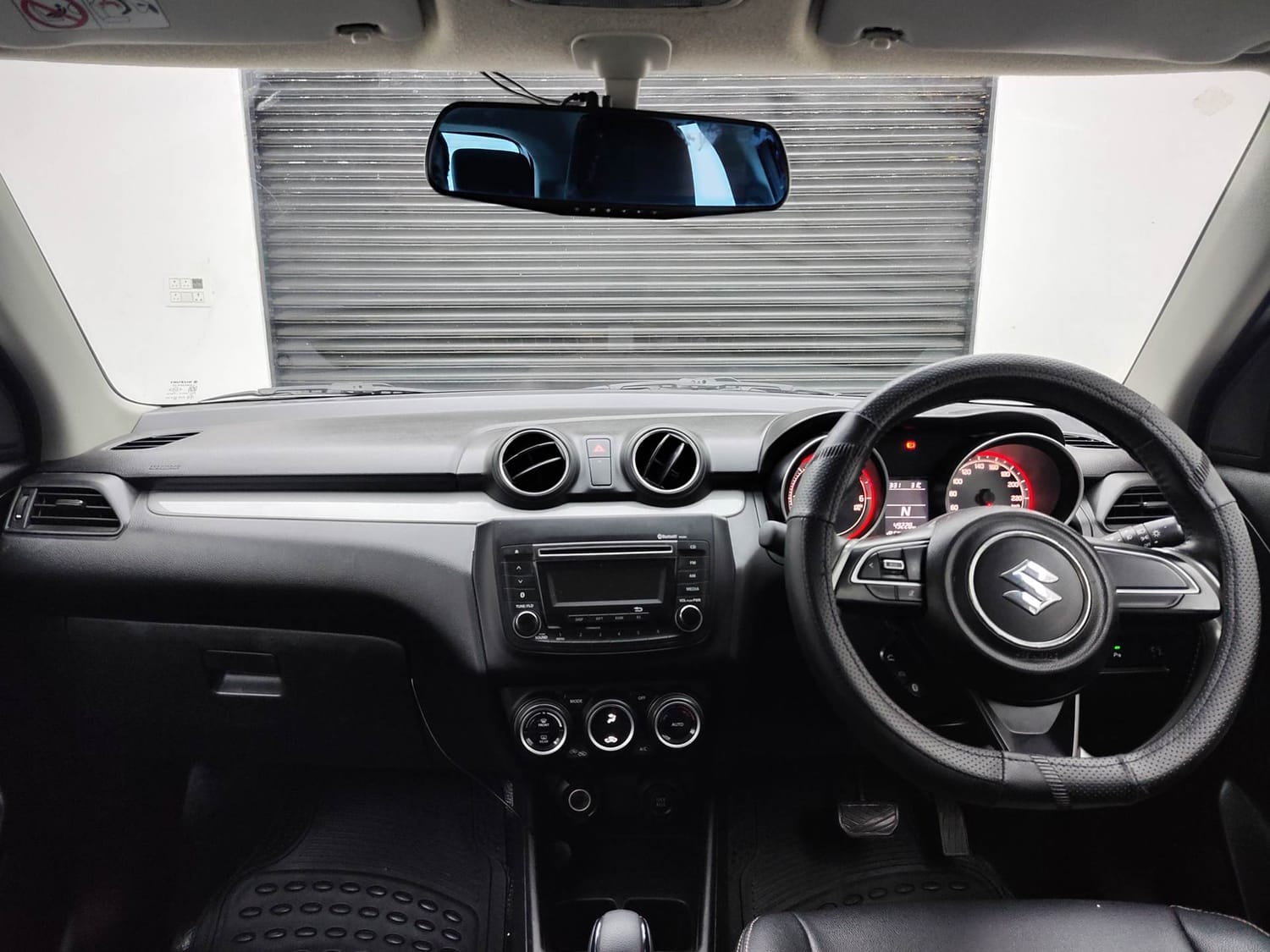 Swift image 12 Swift image 12