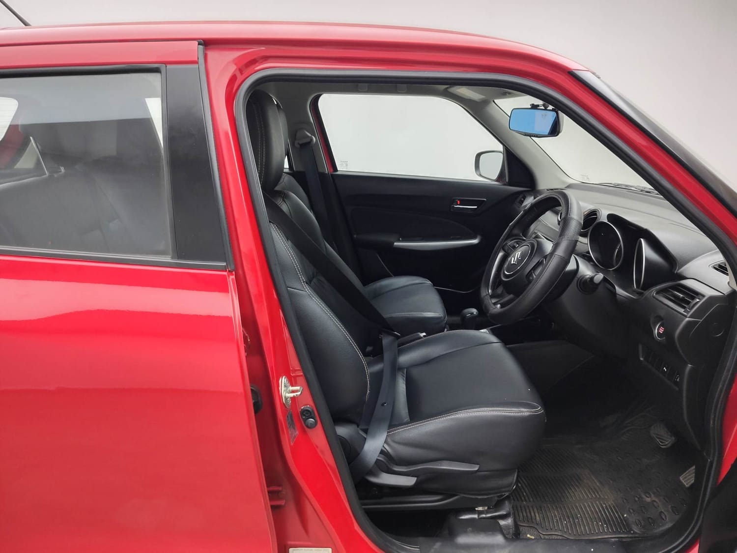 Swift image 17 Swift image 17