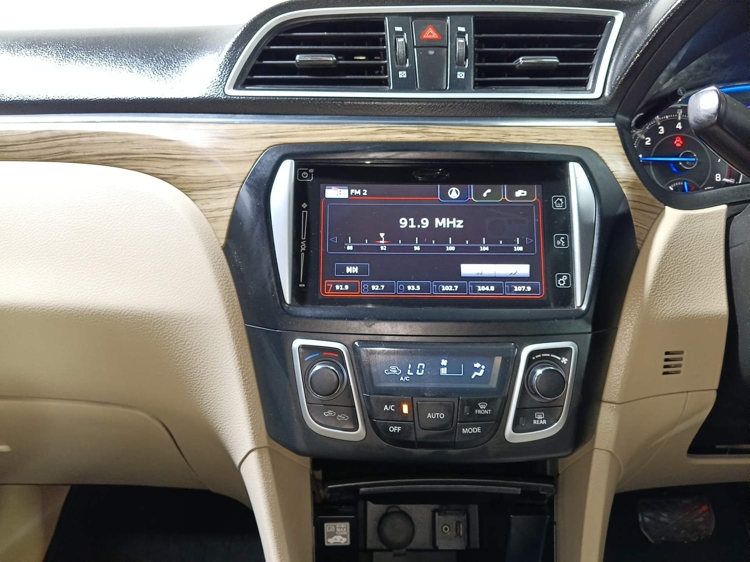 Ciaz image 13 Ciaz image 13