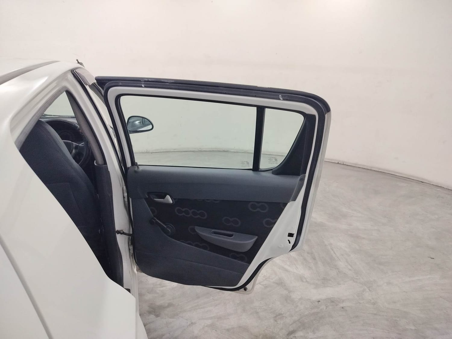 Alto 800 image 20 Alto 800 image 20