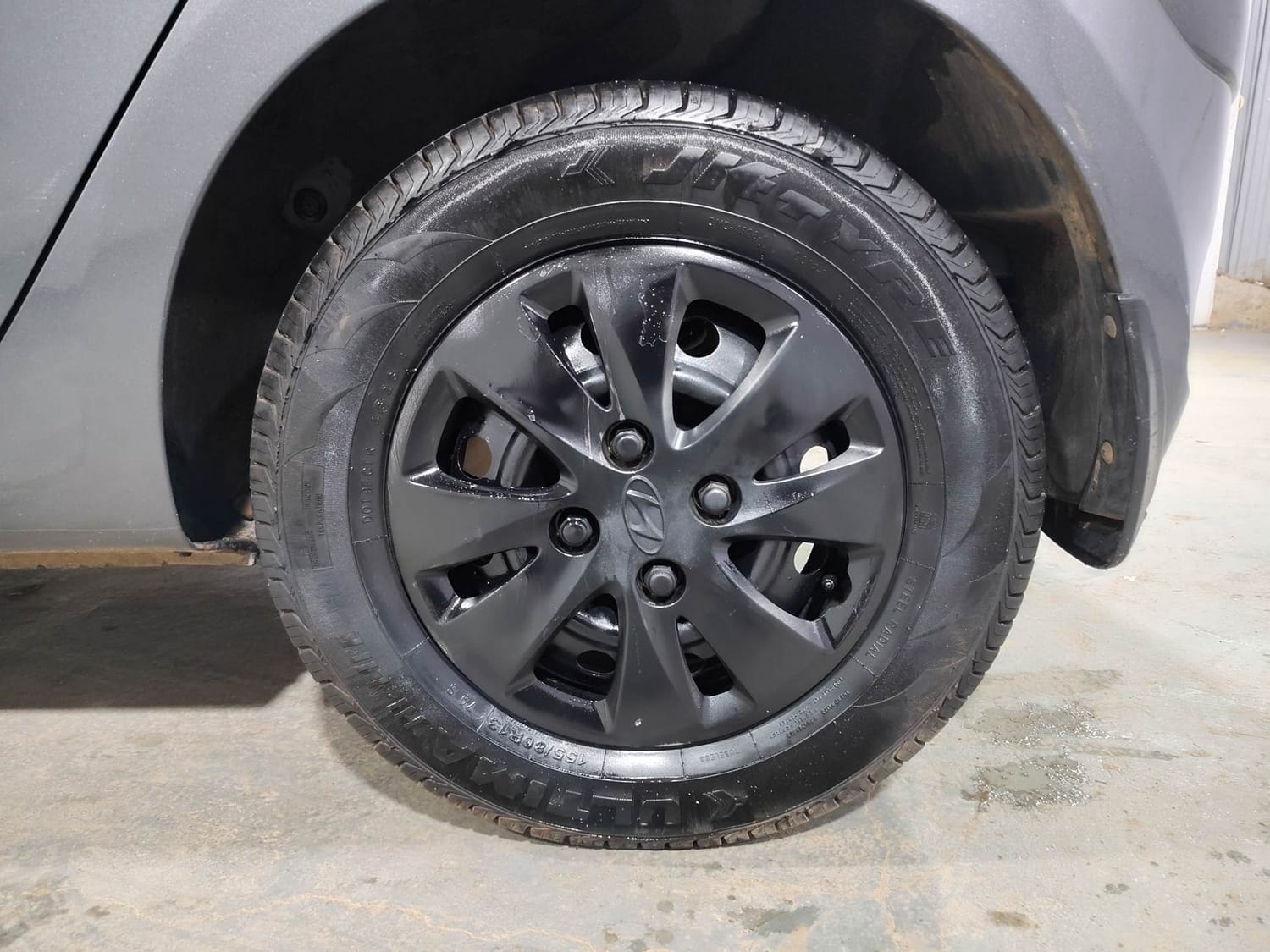 i10 image 35 i10 image 35