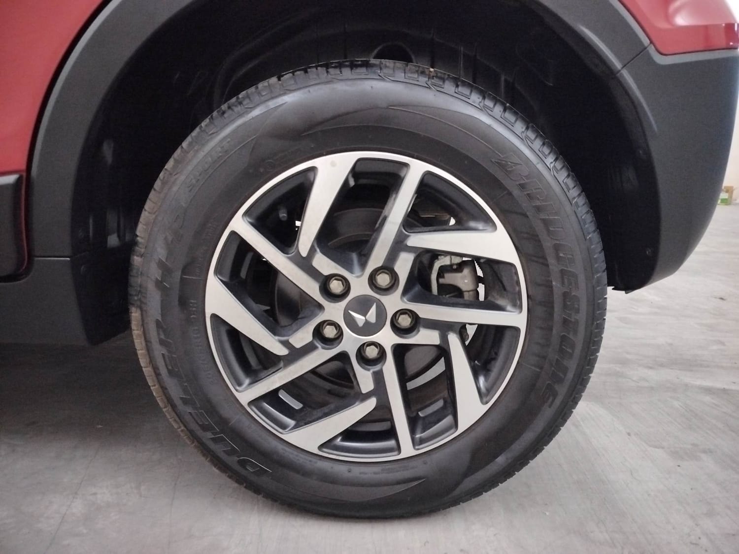 XUV300 image 35 XUV300 image 35