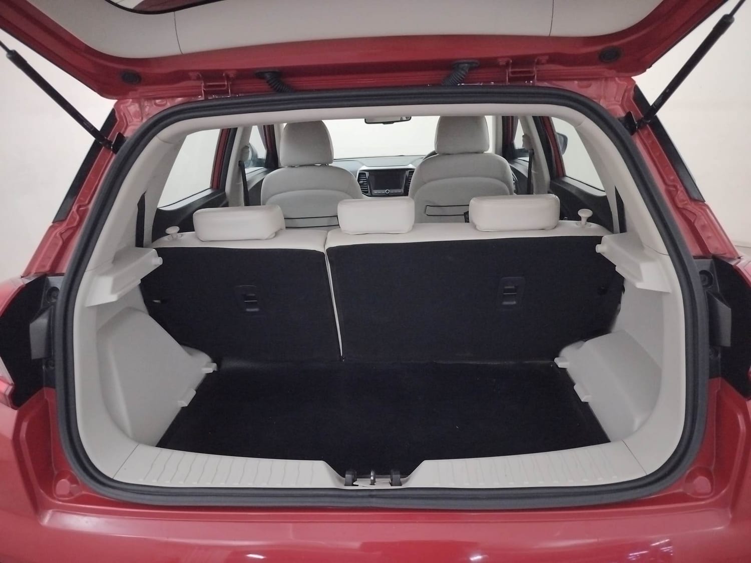 XUV300 image 25 XUV300 image 25