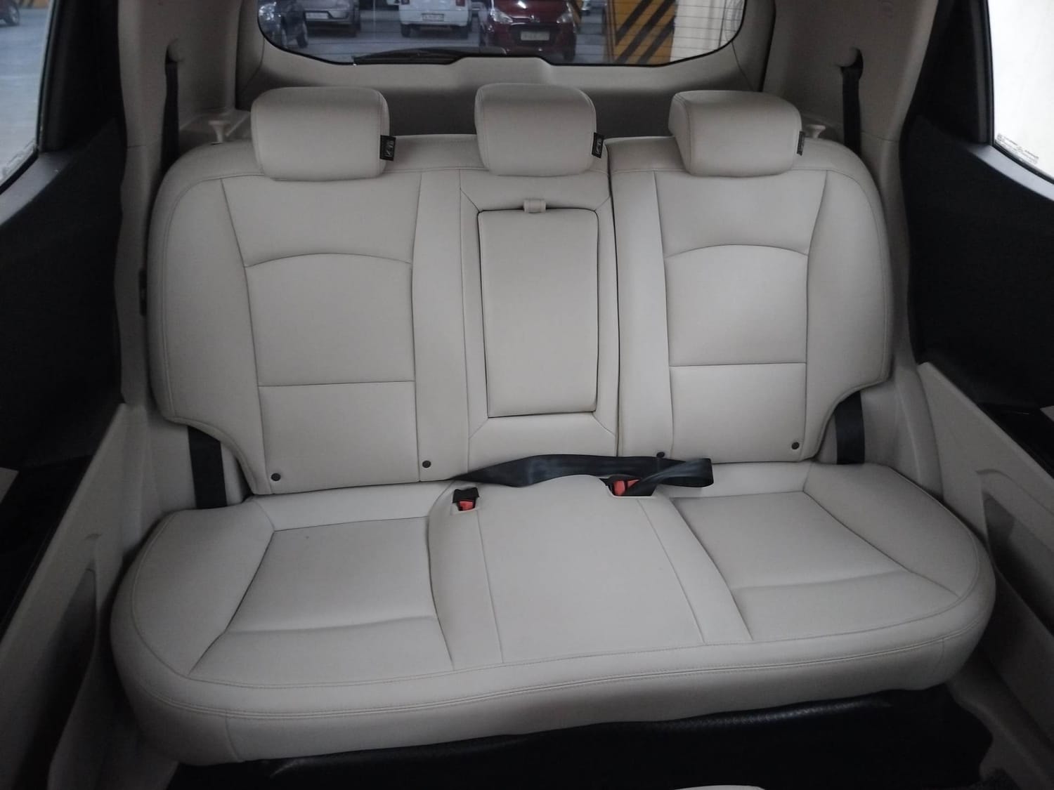 XUV300 image 23 XUV300 image 23