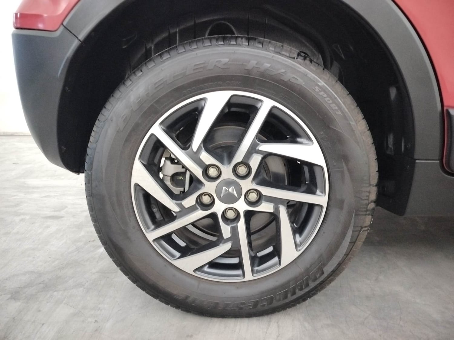 XUV300 image 33 XUV300 image 33