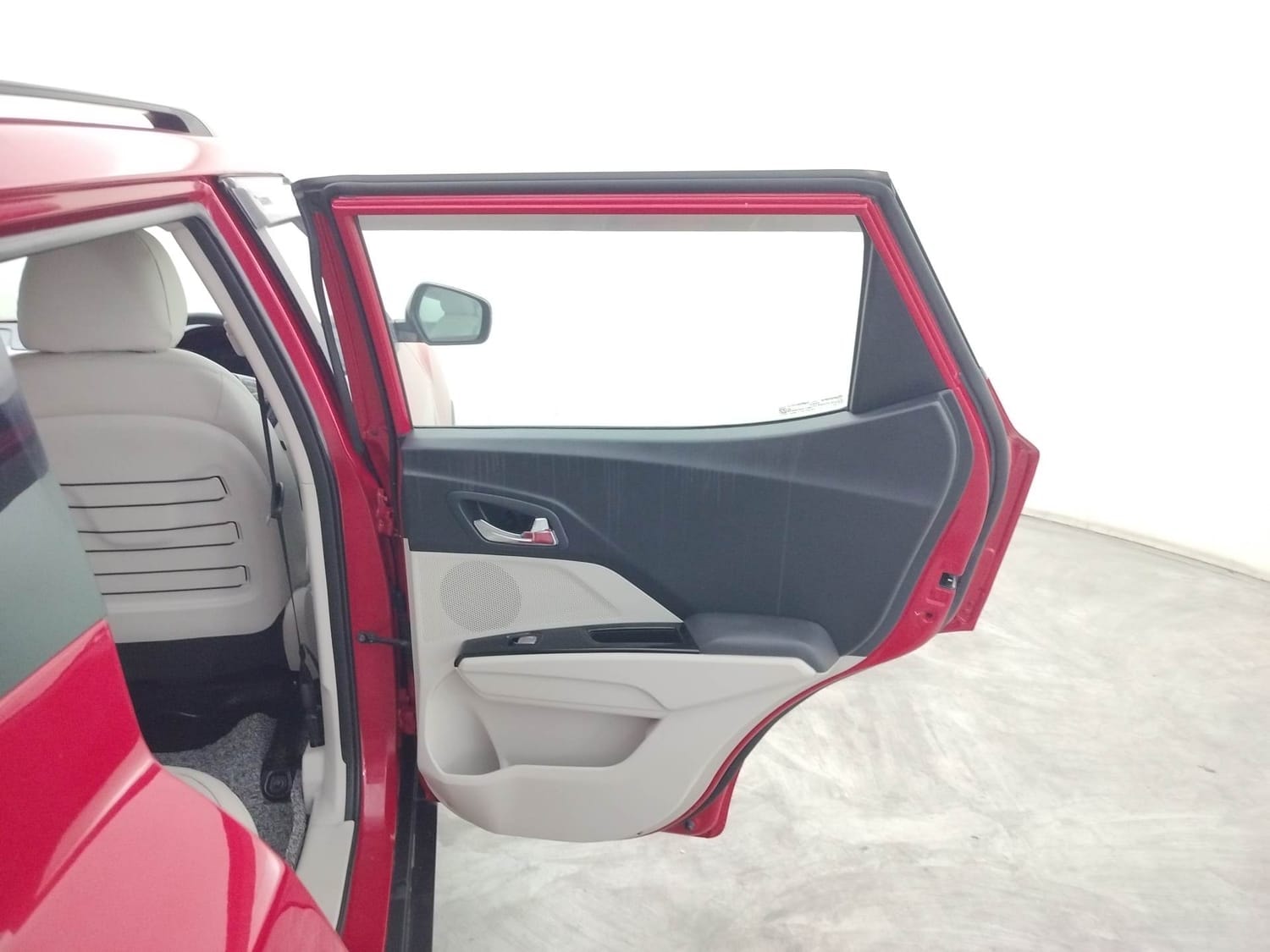 XUV300 image 20 XUV300 image 20