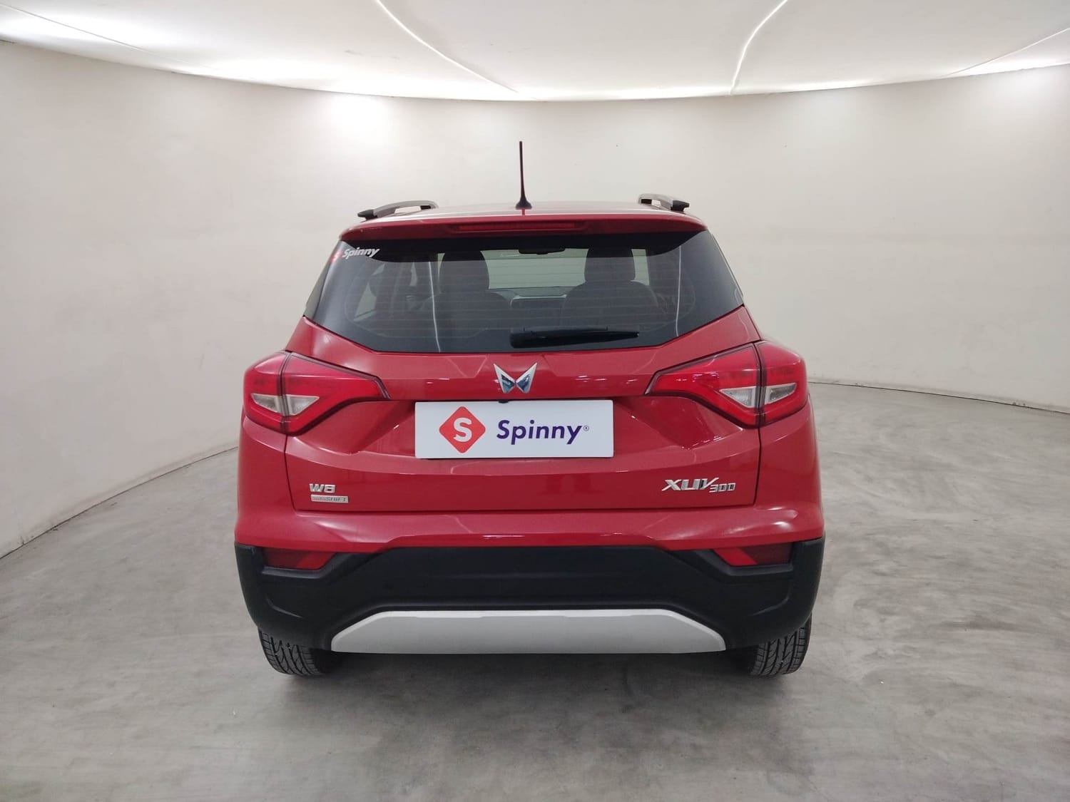 XUV300 image 4 XUV300 image 4