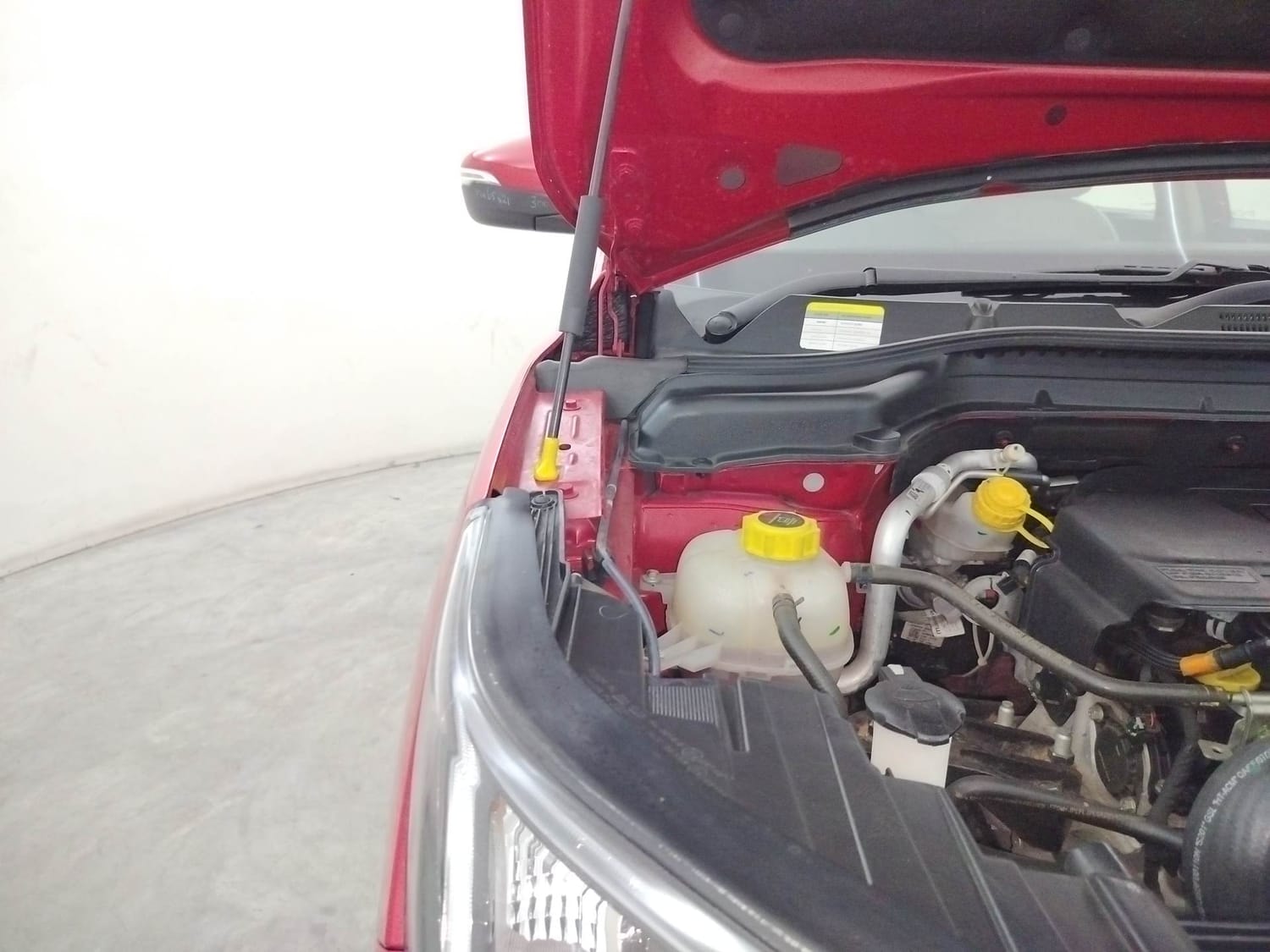 XUV300 image 31 XUV300 image 31